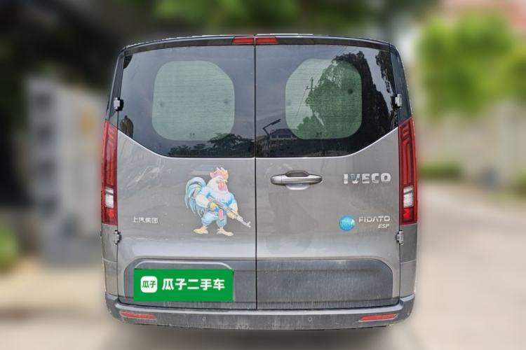 Used Iveco Fidato 2023 C30 Passenger Van 2.0T 93kW Manual Transmission Xingtu Edition Low Roof Rear