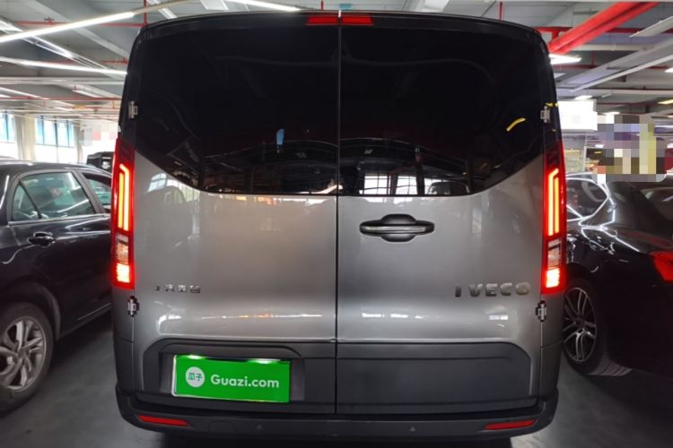Used Iveco Fidato 2023 C30 Passenger Van 2.0T 93kW Manual Transmission Xingtu Edition Low Roof Rear