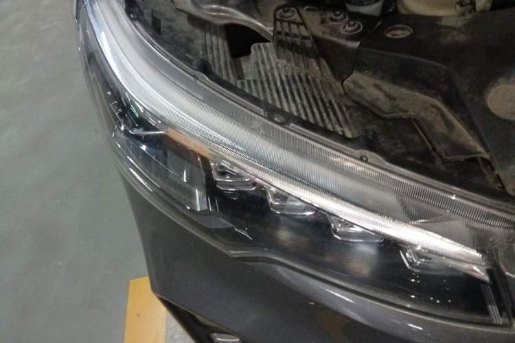 Used Iveco Fidato 2023 C30 Passenger Van 2.0T 93kW Manual Transmission Xingtu Edition Low Roof Right Front Headlight