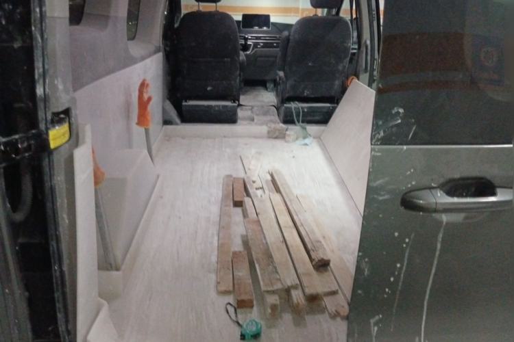 Used Iveco Fidato 2023 C30 Passenger Van 2.0T 93kW Manual Transmission Xingtu Edition Low Roof Trunk