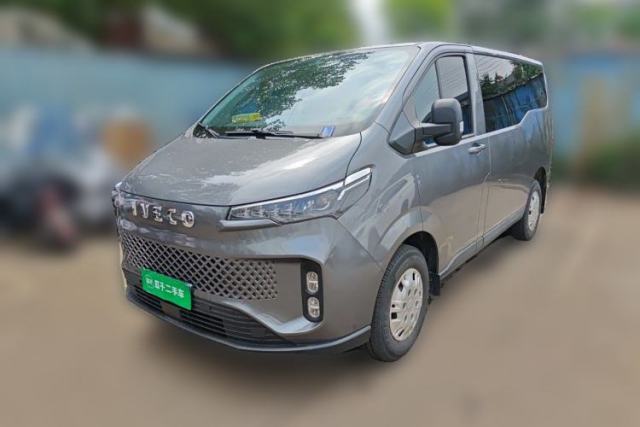 Used Iveco Fidato 2023 C30 Passenger Van 2.0T 93kW Manual Transmission Xingtu Edition Low Roof