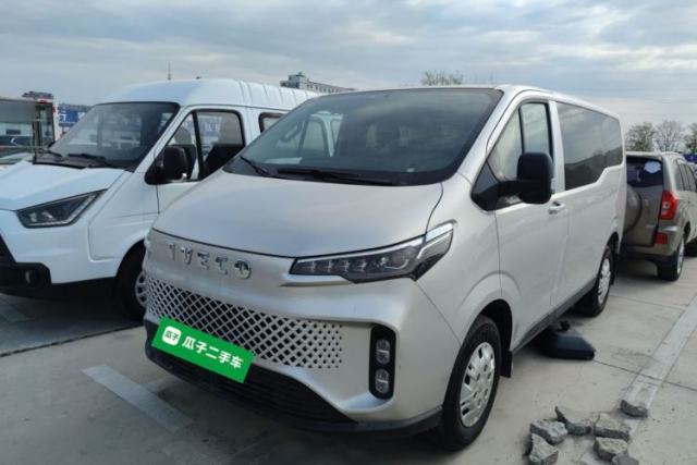 Used Iveco Fidato 2023 C30 Passenger Van 2.0T 93kW Manual Transmission Xingtu Edition Low Roof