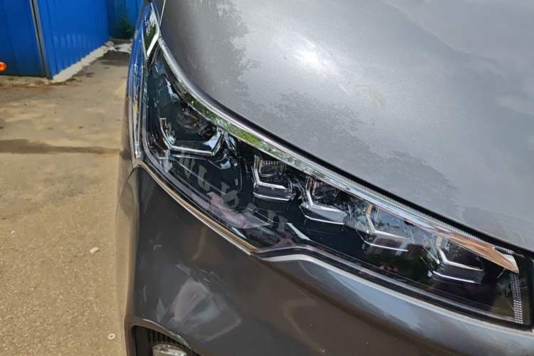 Used Iveco Fidato 2023 C30 Passenger Van 2.0T 93kW Manual Transmission Xingtu Edition Low Roof Right Front Headlight