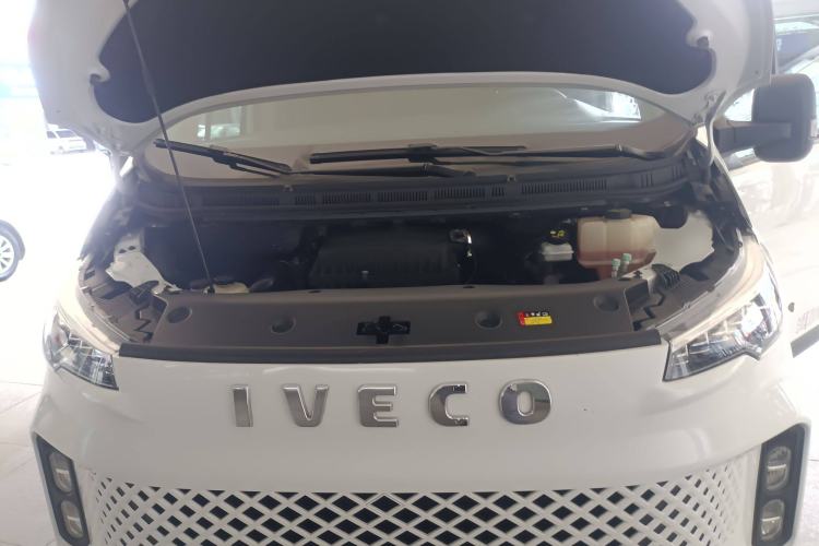 Used Iveco Fidato 2023 V33 Van 2.0T 93kW Manual - Starway Edition Low Roof Engine Bay