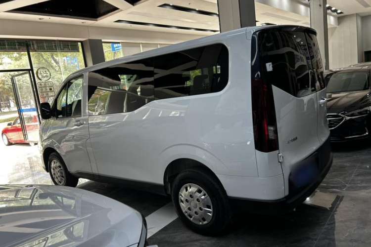 Used Iveco Fidato 2023 C30 Passenger Van 2.0T 93kW Manual Transmission Xingtu Edition Low Roof Exterior 3