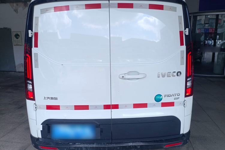 Used Iveco Fidato 2023 V33 Van 2.0T 93kW Manual - Starway Edition Low Roof Exterior 4