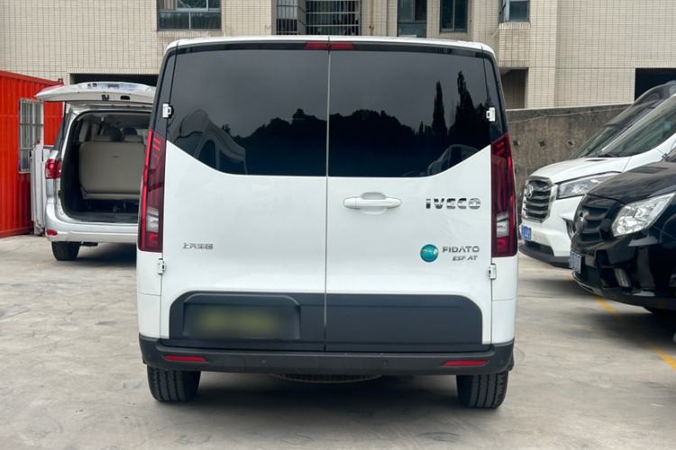 Used Iveco Fidato 2023 C30 Passenger Van 2.0T 110kW Automatic Xingtu Version Low Roof Exterior 4