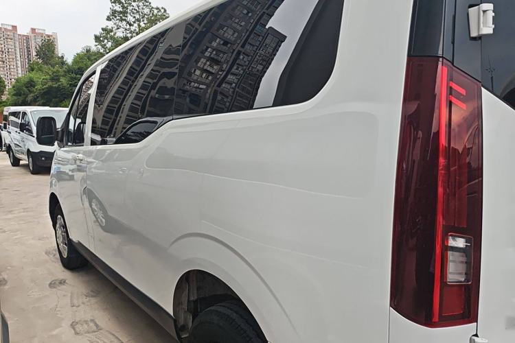 Used Iveco Fidato 2023 C30 Passenger Van 2.0T 93kW Manual Transmission Xingtu Edition Low Roof Exterior 5