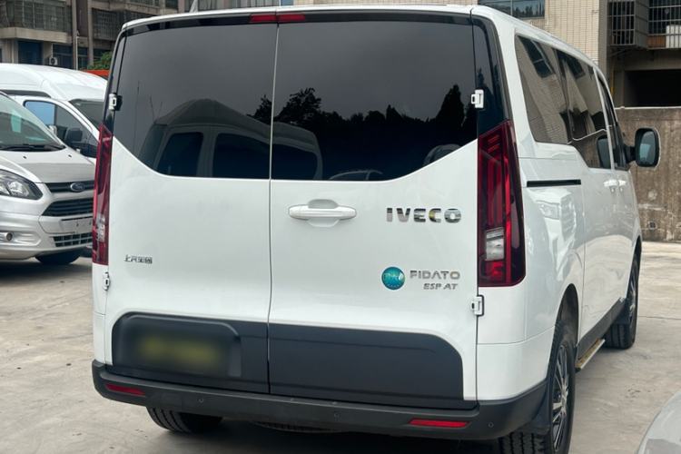 Used Iveco Fidato 2023 C30 Passenger Van 2.0T 110kW Automatic Xingtu Version Low Roof Exterior 5