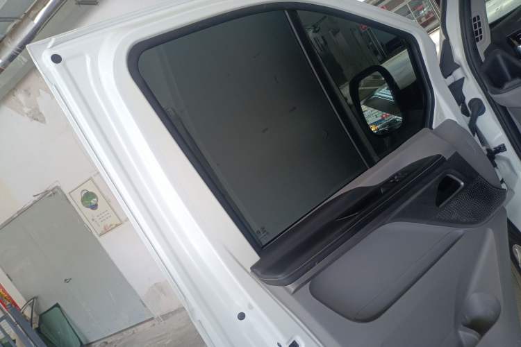 Used Iveco Fidato 2023 V33 Van 2.0T 93kW Manual - Starway Edition Low Roof Interior 7