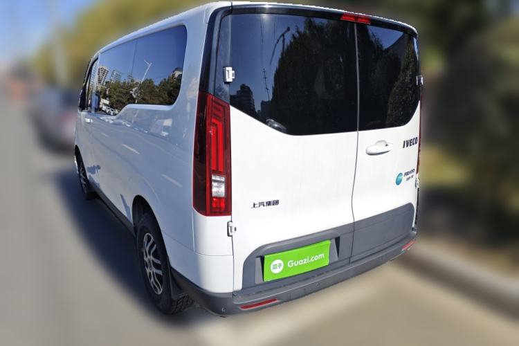 Used Iveco Fidato 2023 C30 Passenger Van 2.0T 110kW Automatic Xingtu Version Low Roof Rear Left 45 Deg