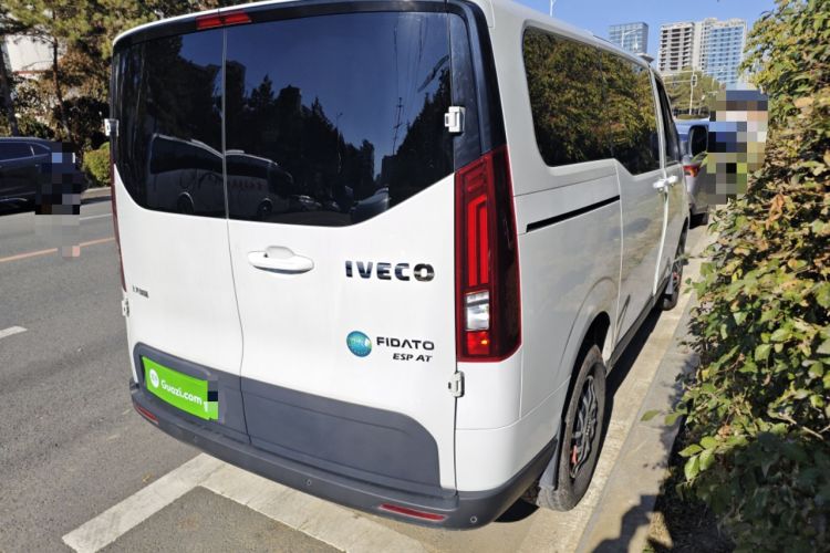 Used Iveco Fidato 2023 C30 Passenger Van 2.0T 110kW Automatic Xingtu Version Low Roof Rear Right 45 Deg