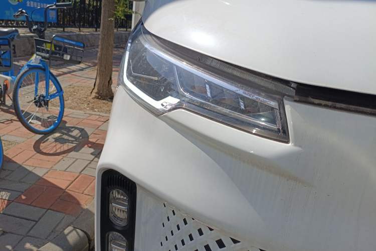 Used Iveco Fidato 2023 C33 Passenger Van 2.0T 93 kW Manual Transmission Xingtu Edition High Roof Right Front Headlight