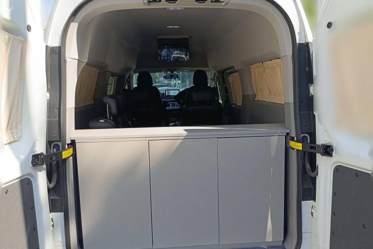 Used Iveco Fidato 2023 C33 Passenger Van 2.0T 93 kW Manual Transmission Xingtu Edition High Roof Trunk