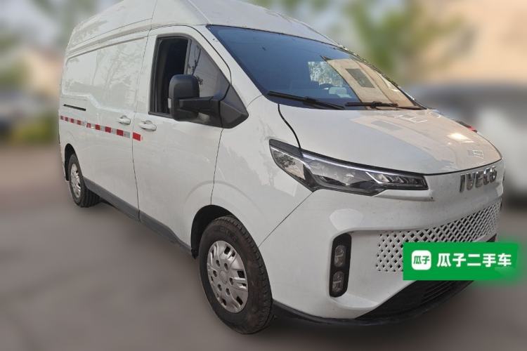 Used Iveco Fidato 2024 Van Model 88.8 kWh Long Wheelbase High Roof 3 Seats Front Right 45 Deg