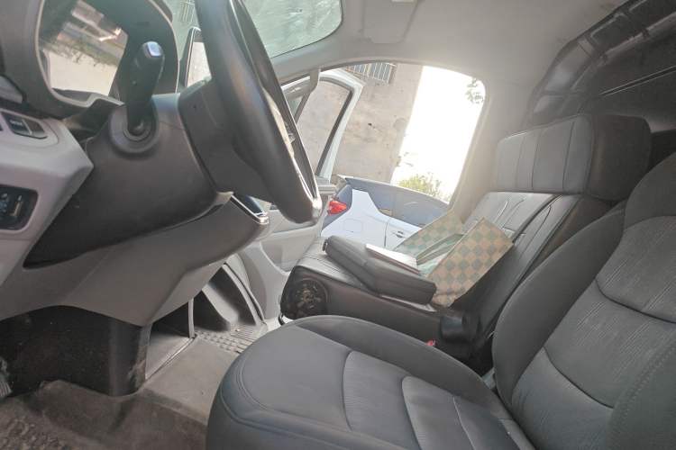 Used Iveco Fidato 2024 Van Model 88.8 kWh Long Wheelbase High Roof 3 Seats Left Front Seat