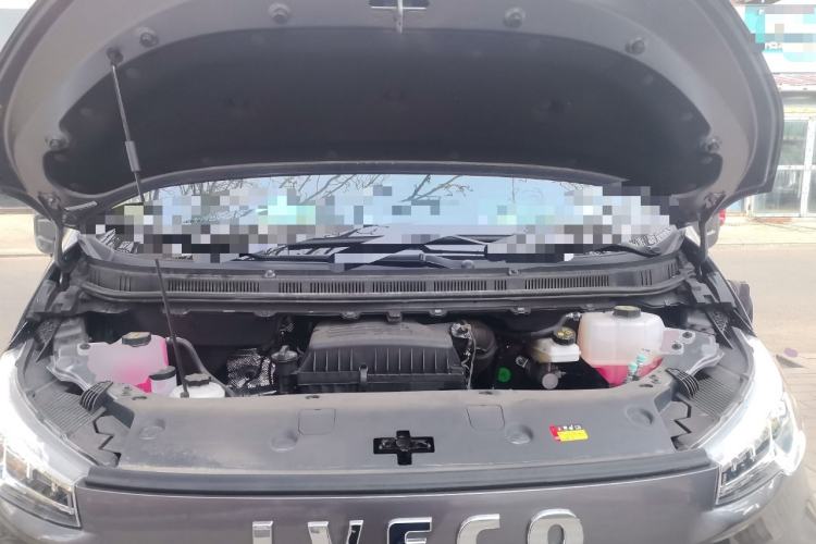 Used Iveco Fidato 2025 C30 Passenger Van 2.0T 110 kW Automatic – Xingtu Edition Engine Bay
