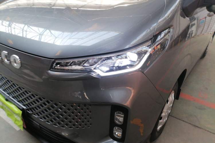 Used Iveco Fidato 2025 B30 Passenger Bus 2.0T 110 kW Automatic – Starlight Edition Left Front Headlight