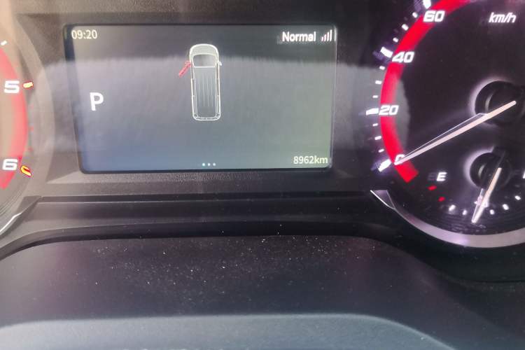 Used Iveco Fidato 2025 C30 Passenger Van 2.0T 110 kW Automatic – Xingtu Edition Odometer Close Up