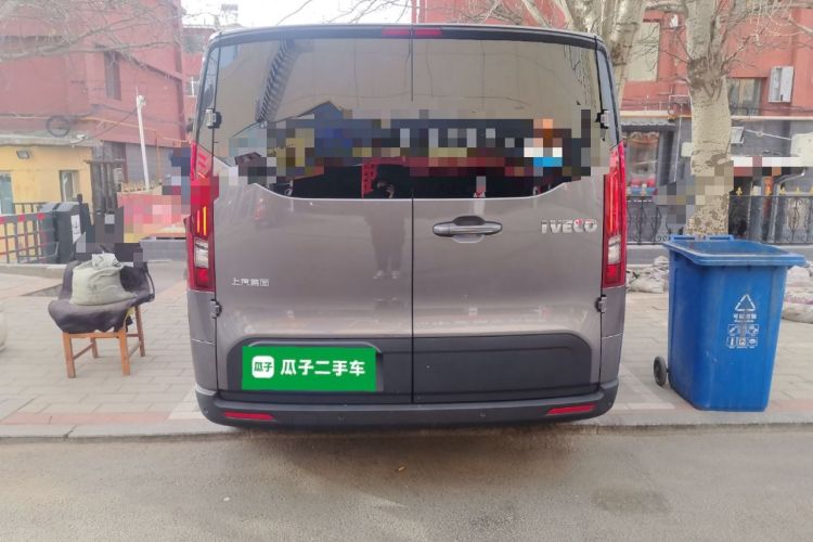 Used Iveco Fidato 2025 C30 Passenger Van 2.0T 110 kW Automatic – Xingtu Edition Rear
