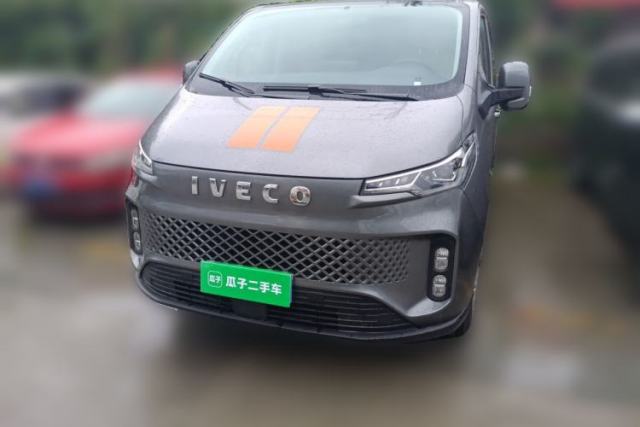 Used Iveco Fidato 2025 C30 Passenger Van 2.0T 110 kW Automatic – Xingtu Edition