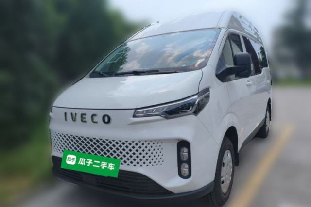 Used Iveco Fidato 2025 Multi-Purpose Passenger Vehicle 51.5 kWh Standard Wheelbase Mid-Roof Design 5–9 Seaters