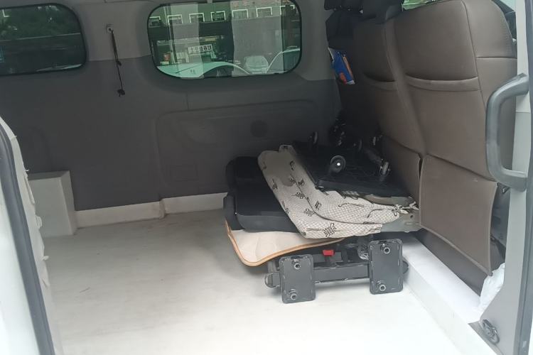 Used Iveco Fidato 2025 C33 Passenger Van 2.0T 93kW Manual – Xingtu Edition Left Rear Seat