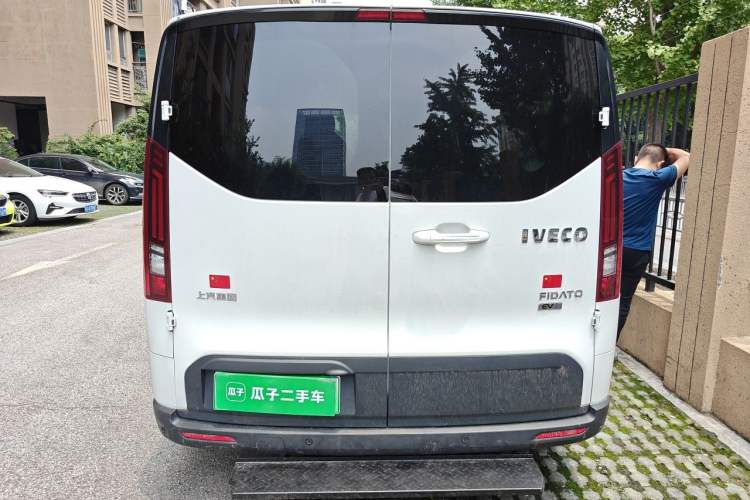 Used Iveco Fidato 2025 Multi-Purpose Passenger Vehicle 77 kWh Standard Wheelbase Low Roof 5-9 Seats Rear