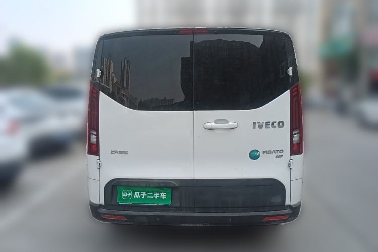 Used Iveco Fidato 2025 C33 Passenger Van 2.0T 93kW Manual – Xingtu Edition Rear