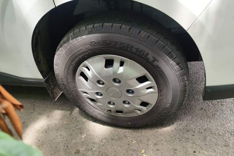 Used Iveco Fidato 2025 Multi-Purpose Passenger Vehicle 77 kWh Standard Wheelbase Low Roof 5-9 Seats Right Front Wheel Hub