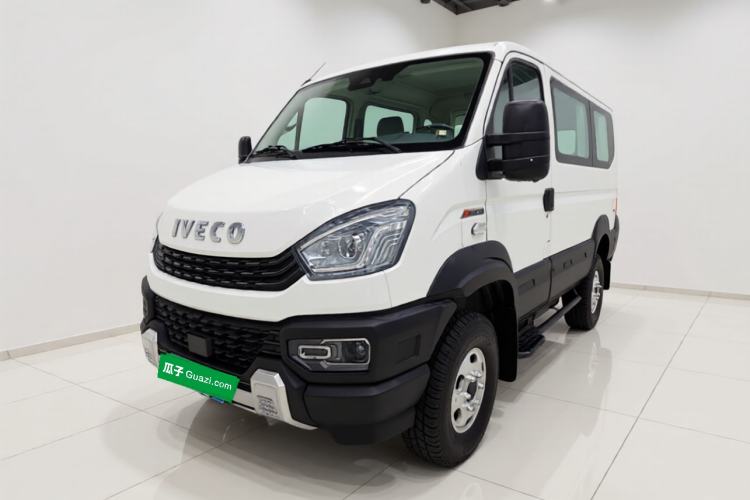 Iveco Ouba 2025 Shanhai 3.0T Off-Road SUV with Automatic Short-Wheelbase Side Door