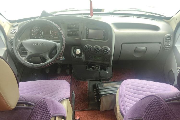 Used Iveco Power Daily 2009 3.0T A42 Base Version with High Roof Center Console