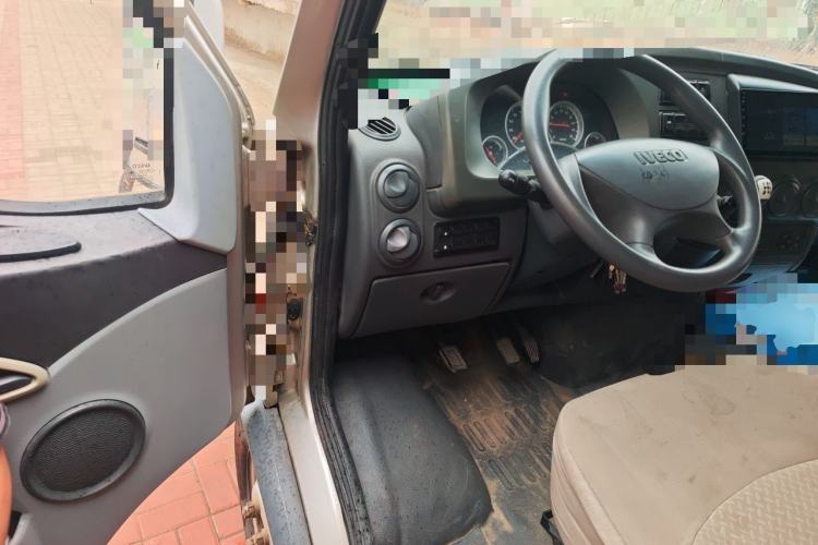 Used Iveco Power Daily 2012 2.5T-A32 Base Version Driver Seat
