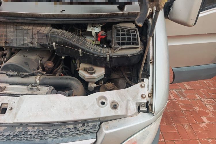Used Iveco Power Daily 2012 2.5T-A32 Base Version Engine Bay Left