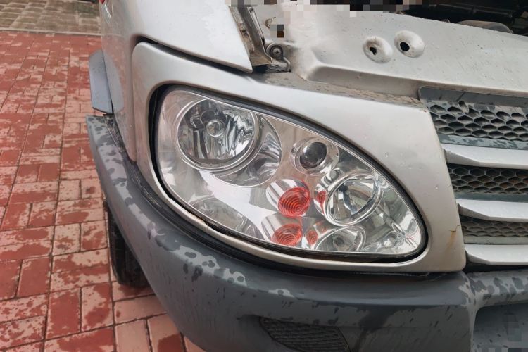 Used Iveco Power Daily 2012 2.5T-A32 Base Version Right Front Headlight