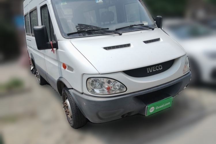 Used Iveco Power Daily 2012 2.5T-A32 Base Version Front Right 45 Deg