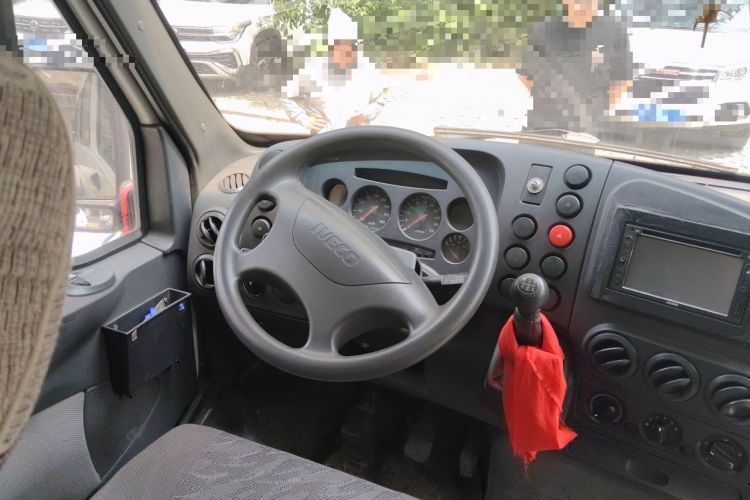 Used Iveco Power Daily 2012 2.5T-A32 Base Version Steering Wheel