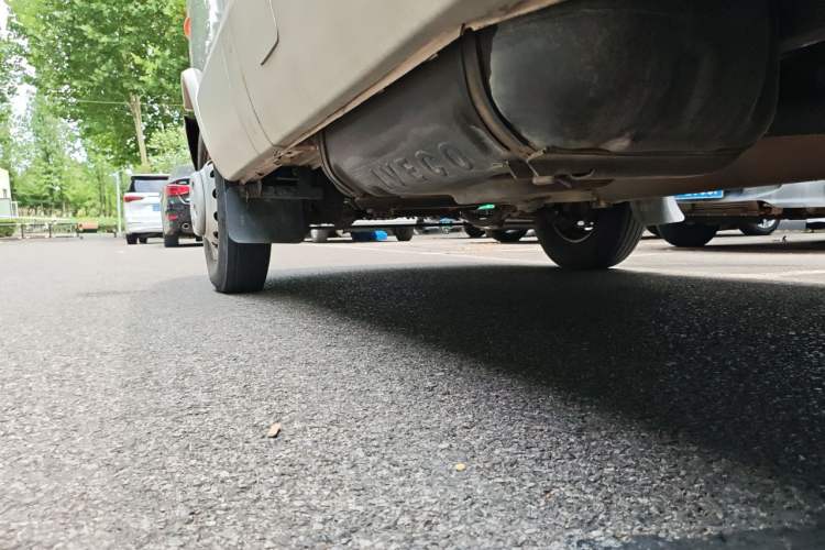 Used Iveco Power Daily 2012 2.5T-A32 Base Version Chassis Rear Left