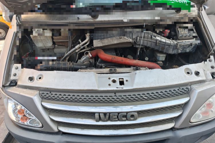 Used Iveco Power Daily 2012 2.5T-A32 Base Version Engine Bay