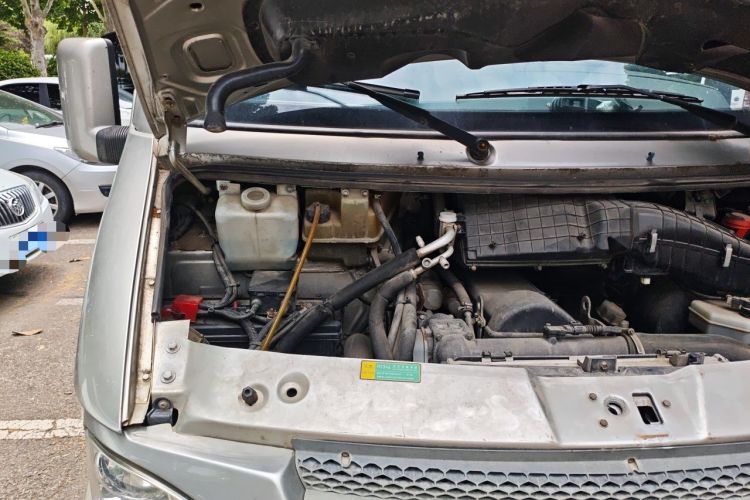Used Iveco Power Daily 2012 2.5T-A32 Base Version Engine Bay Right