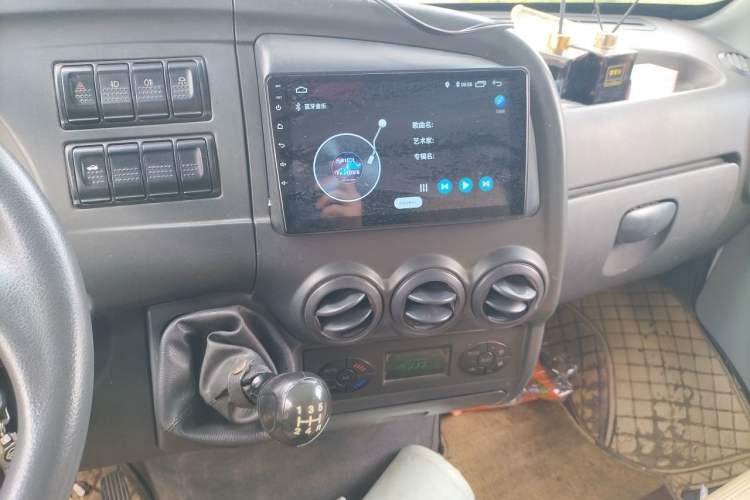 Used Iveco Power Daily 2012 2.5T-A32 Base Version Audio And AC Panel