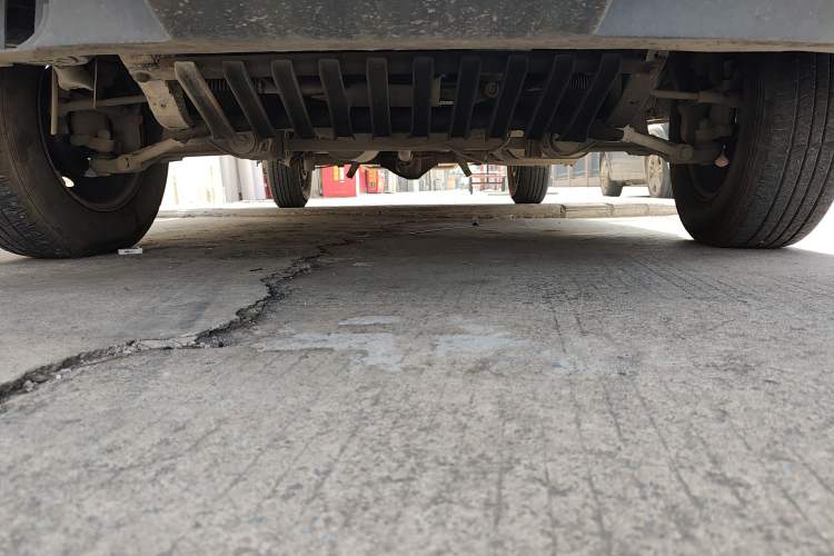 Used Iveco Power Daily 2012 2.5T-A32 Base Version Chassis Front