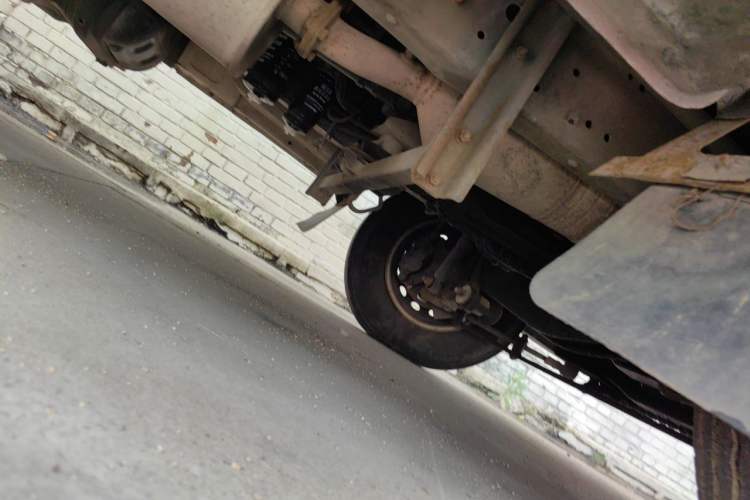 Used Iveco Power Daily 2012 2.5T-A32 Base Version Chassis Front Right