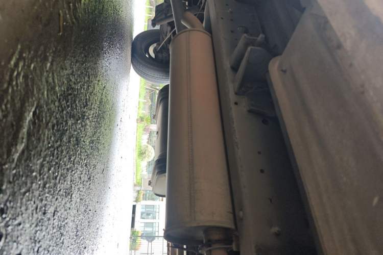 Used Iveco Power Daily 2012 2.5T-A32 Base Version Chassis Front Right