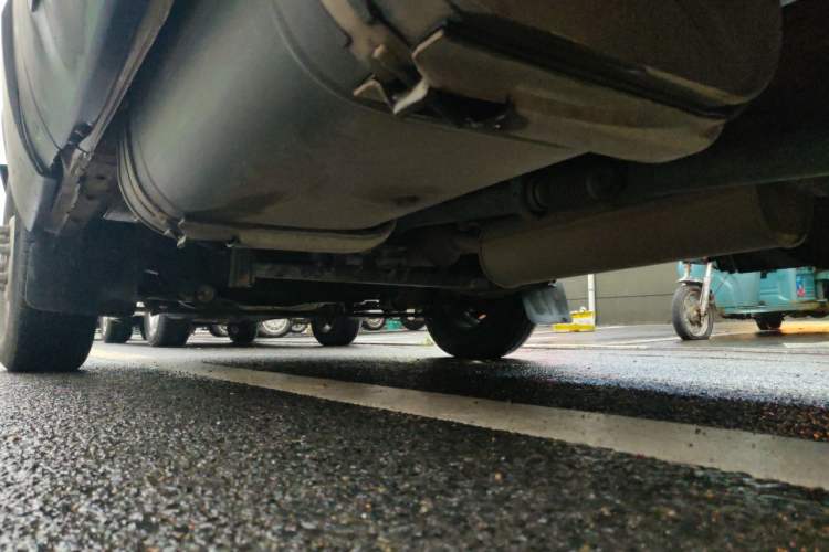 Used Iveco Power Daily 2012 2.5T-A32 Base Version Chassis Rear Left