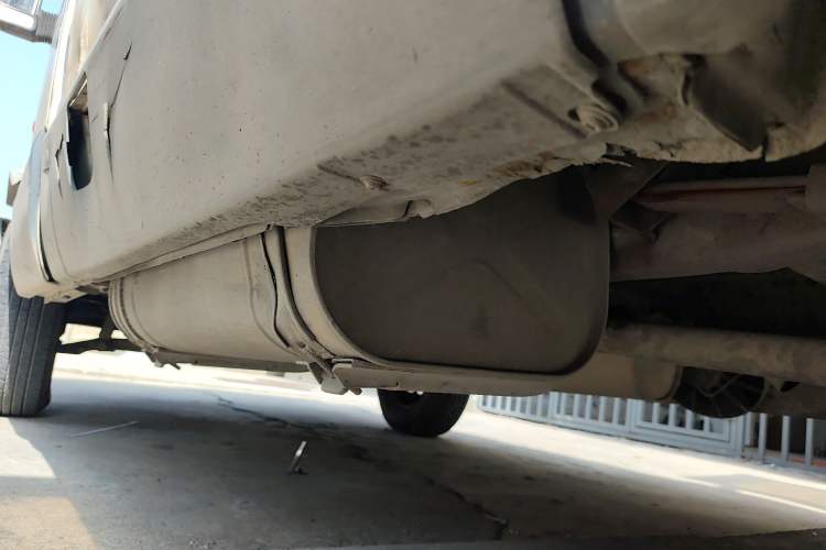 Used Iveco Power Daily 2012 2.5T-A32 Base Version Chassis Rear Left