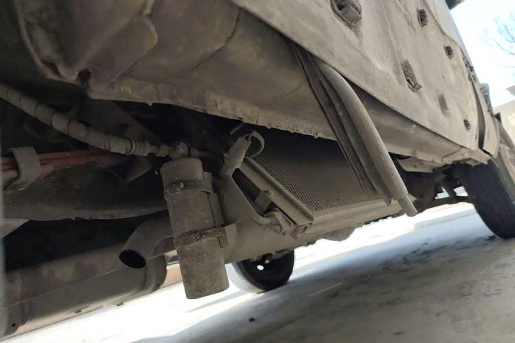 Used Iveco Power Daily 2012 2.5T-A32 Base Version Chassis Rear Right