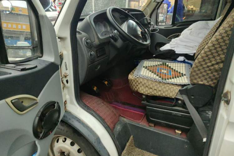 Used Iveco Power Daily 2012 2.5T-A32 Base Version Driver Seat
