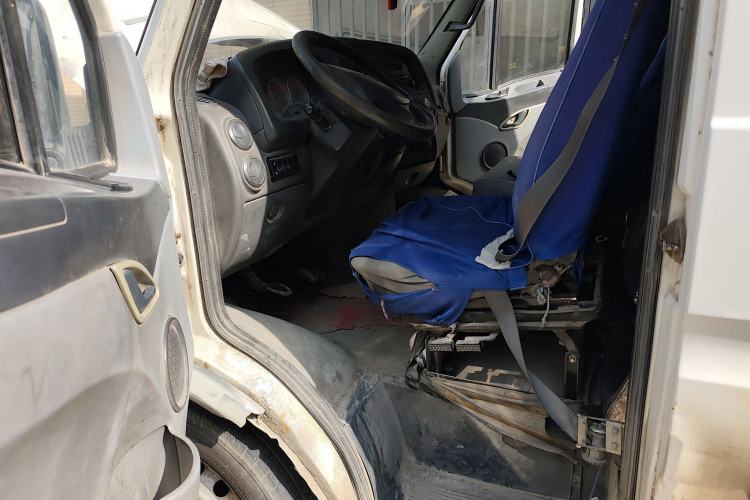 Used Iveco Power Daily 2012 2.5T-A32 Base Version Driver Seat