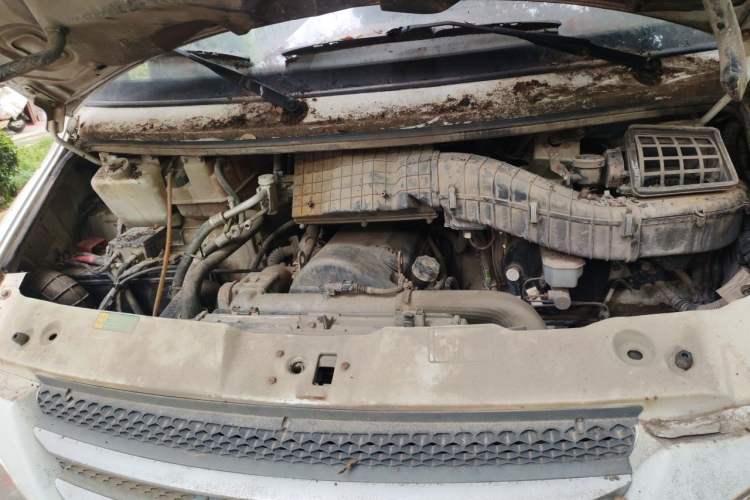 Used Iveco Power Daily 2012 2.5T-A32 Base Version Engine Bay